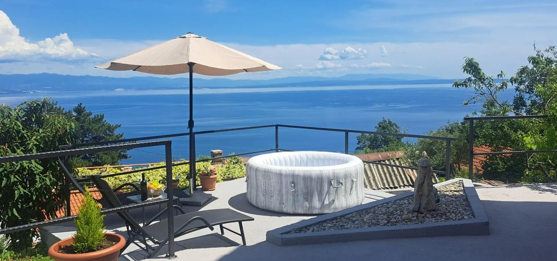 Villa Sentia With Jacuzzi & Spectacular Seaview 오파티아