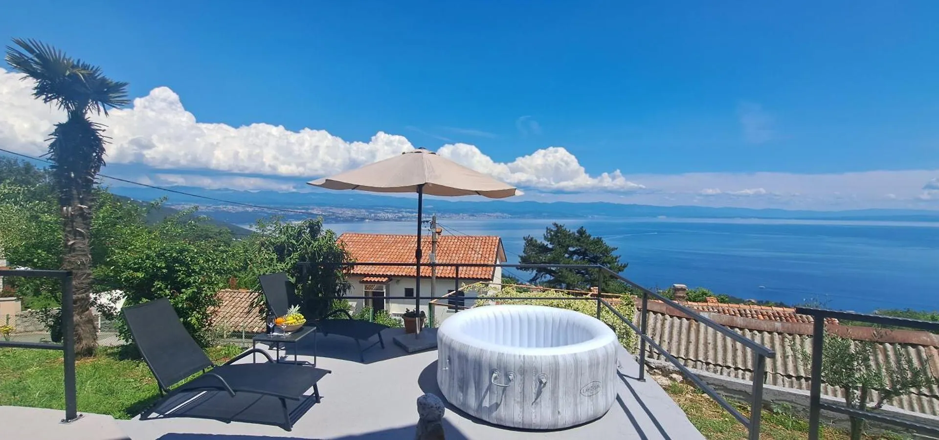 Villa Sentia With Jacuzzi & Spectacular Seaview 오파티아