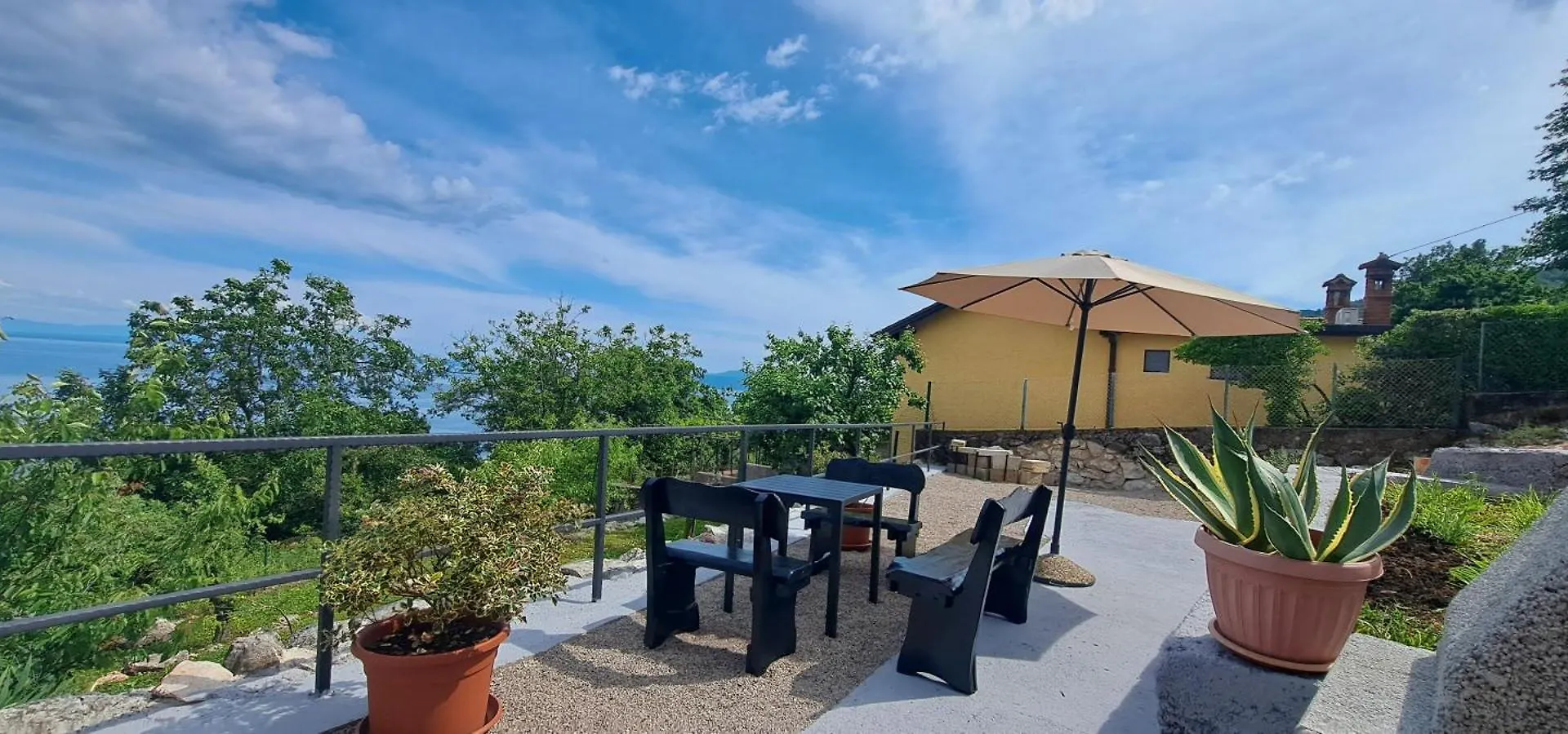 Villa Sentia With Jacuzzi & Spectacular Seaview 오파티아